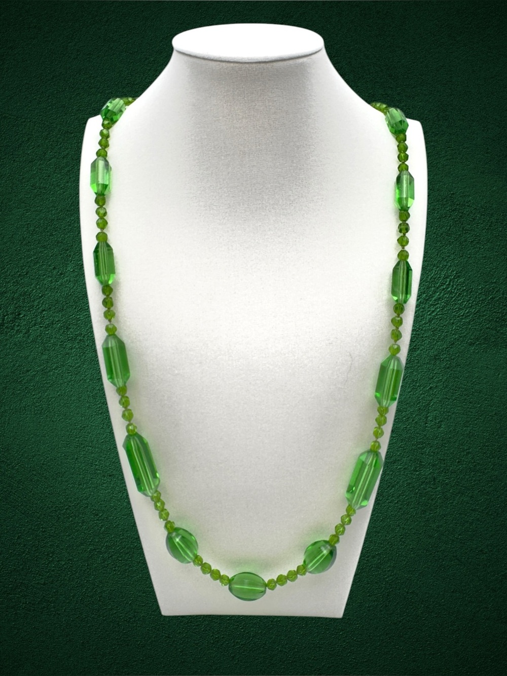 Vintage Art Deco Multi-shaped Emerald Green Art Glass Bead Necklace